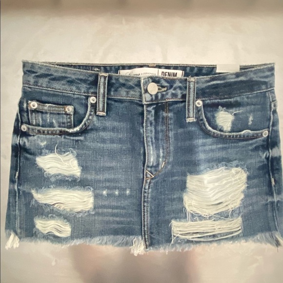 Lovers+Friends Distressed Mini Denim Skirt 24 NWOT - Picture 3 of 12
